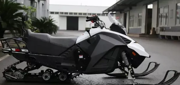 Снегоход ULAR 220 в Ярославле