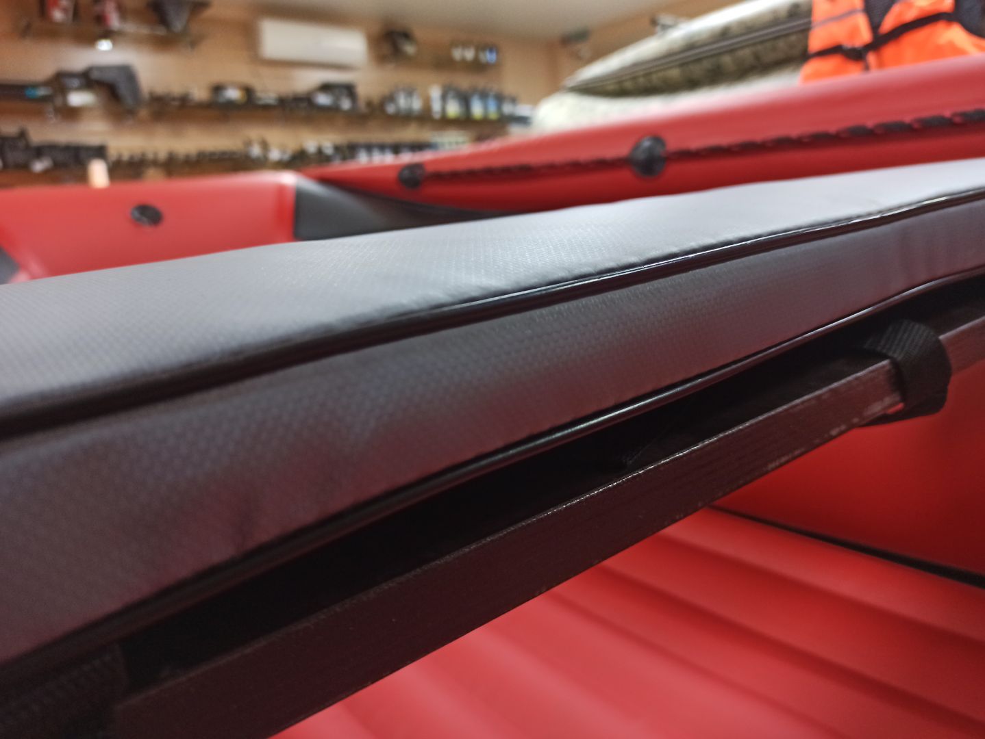 КОМПЛЕКТ МЯГКИХ НАКЛАДОК С СУМКОЙ ДЛЯ ЛОДОК 90Х20 СЕРЫЙ в Ярославле