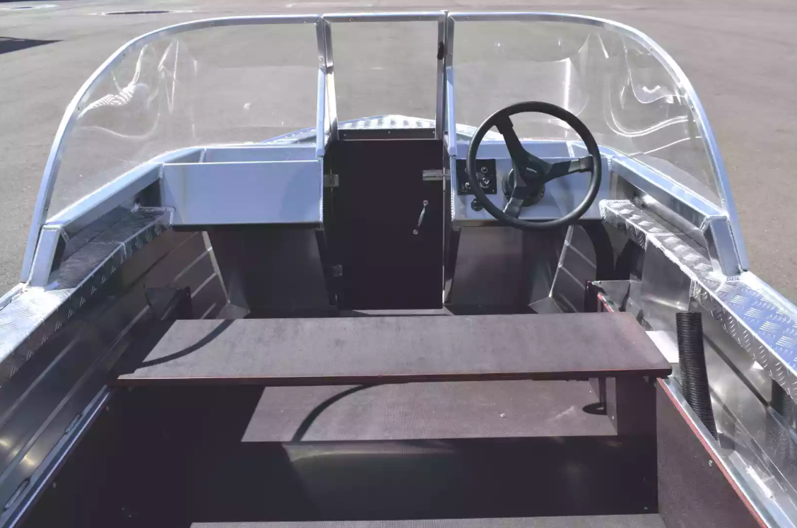 Алюминиевая лодка Wyatboat-390 DCM в Ярославле