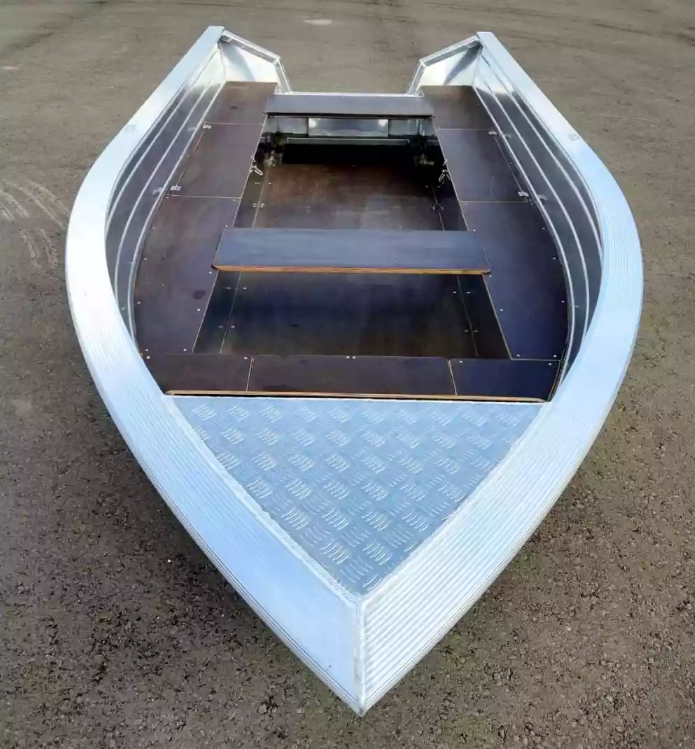 Алюминиевая лодка Неман-400 в Ярославле