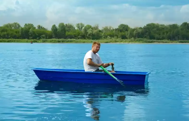 Стеклопластиковая лодка Малютка в Ярославле