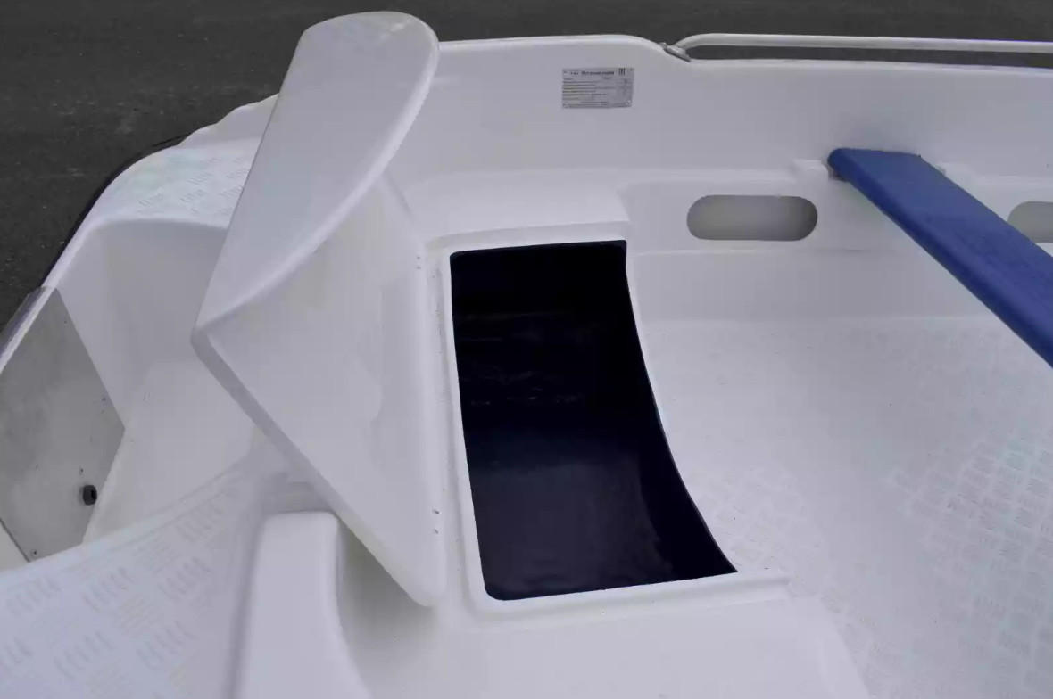 Стеклопластиковая лодка Пингвин New (тримаран) в Ярославле