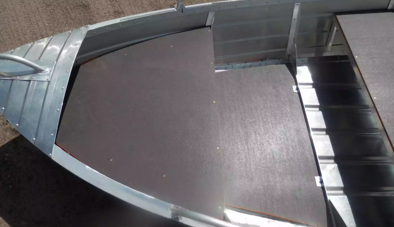 Алюминиевая лодка Вятка-Профи 32 в Ярославле