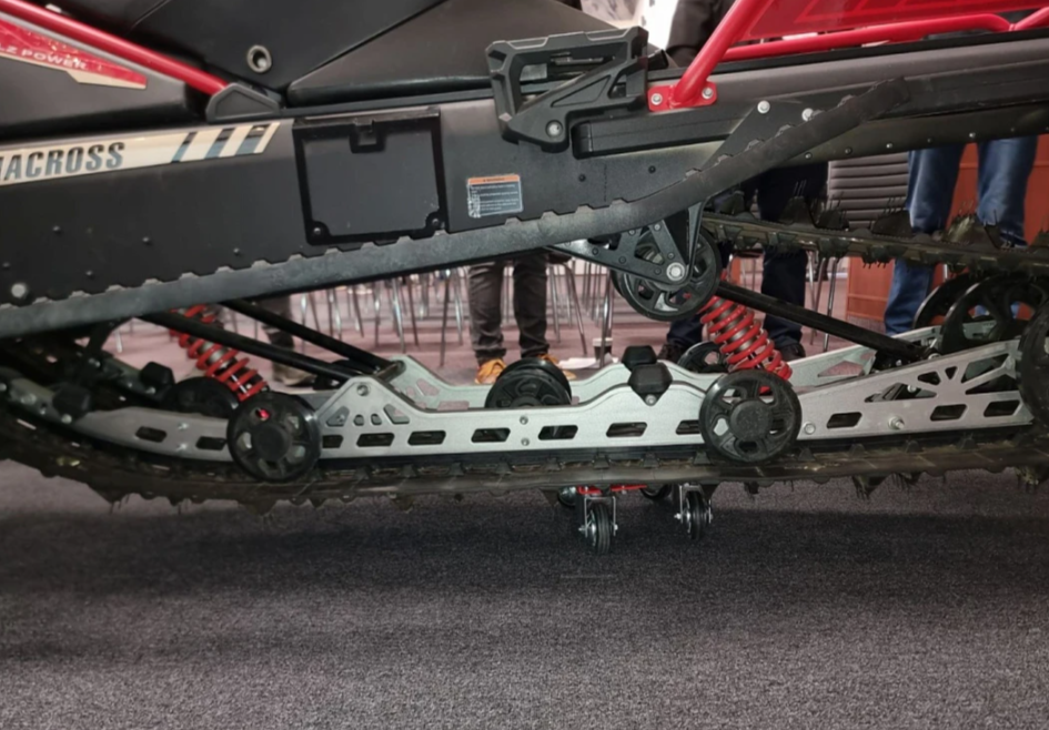 Снегоход AODES Siberiacross 1000 WT 508mm LCD 6.8 в Ярославле