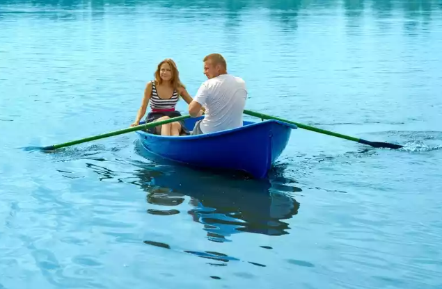 Стеклопластиковая лодка Дельфин в Ярославле