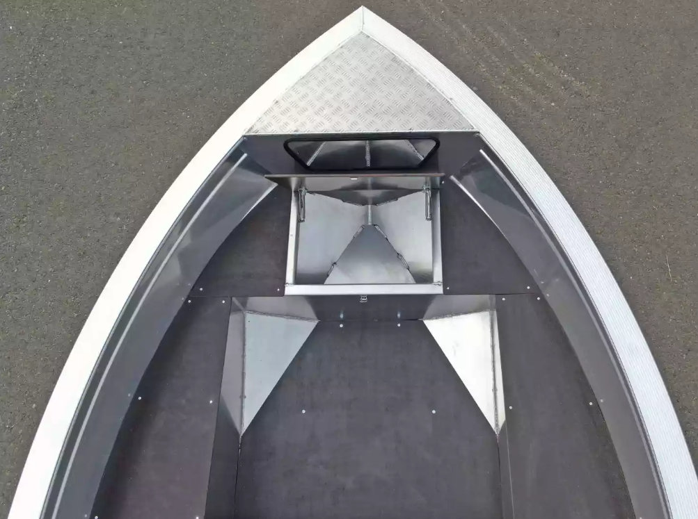 Алюминиевая лодка  Неман-420 в Ярославле