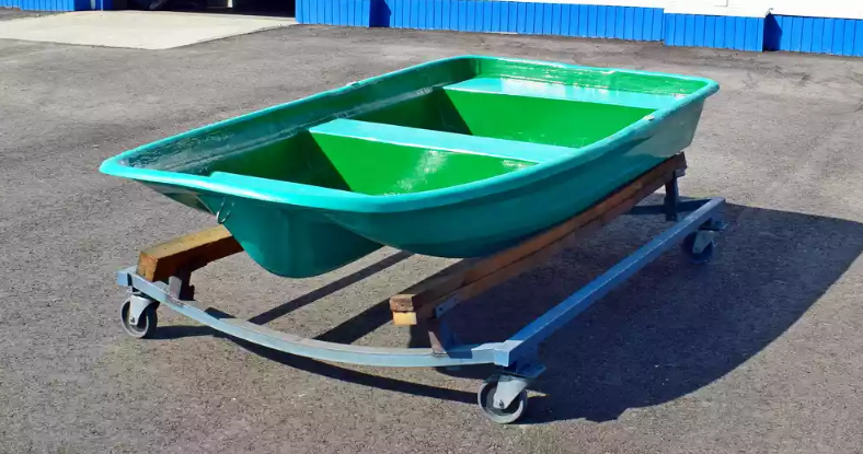 Стеклопластиковая лодка Старт (тримаран) в Ярославле