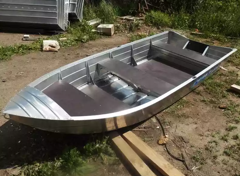 Алюминиевая лодка Вятка-Профи 37 в Ярославле