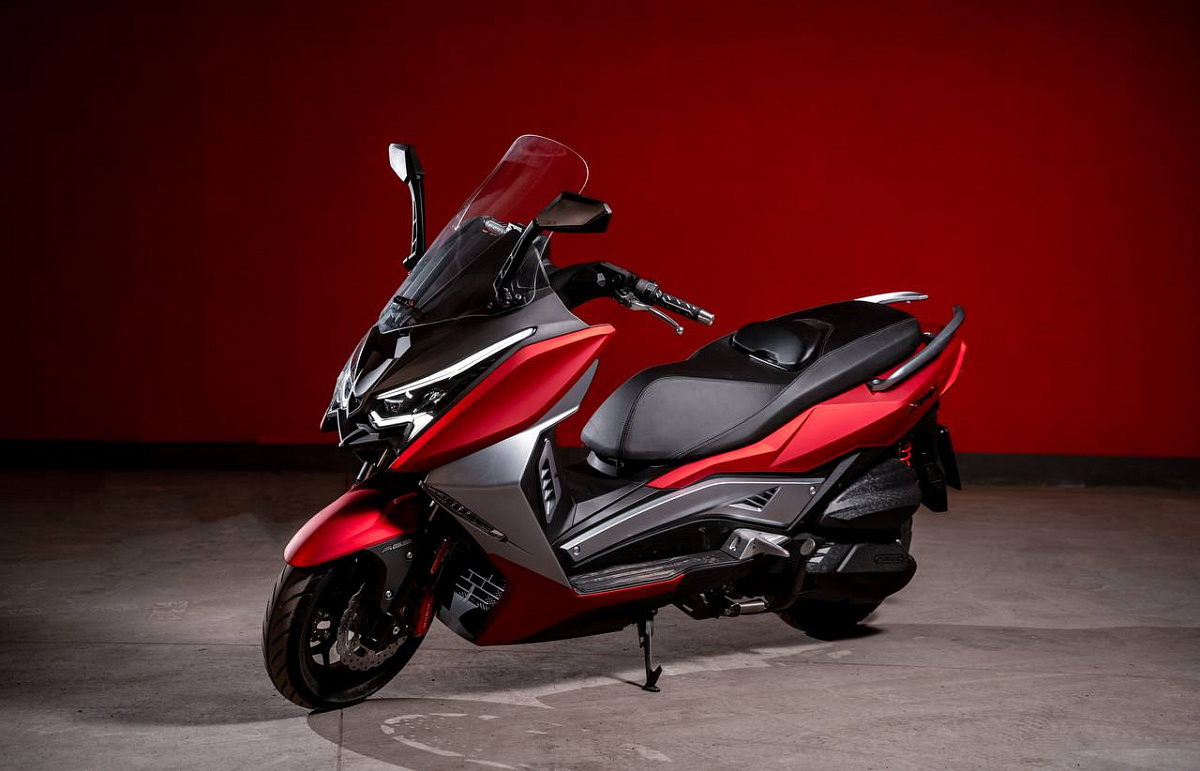 МАКСИСКУТЕР ARIIC 318 в Ярославле