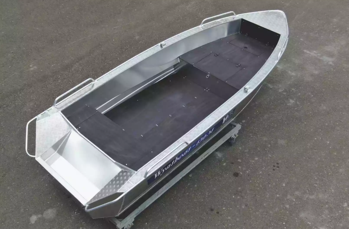 Алюминиевая лодка  Wyatboat-430М FISH в Ярославле