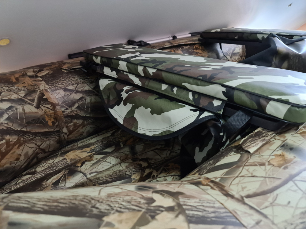 КОМПЛЕКТ МЯГКИХ НАКЛАДОК С СУМКОЙ ДЛЯ ЛОДОК 80Х20 КАМУФЛЯЖ в Ярославле