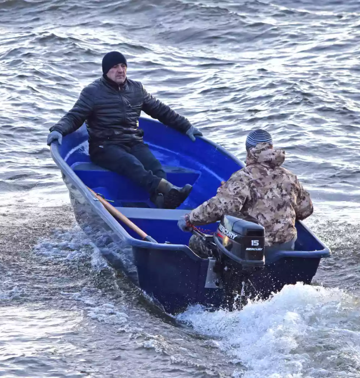 Стеклопластиковая лодка Neman-340 (тримаран) в Ярославле