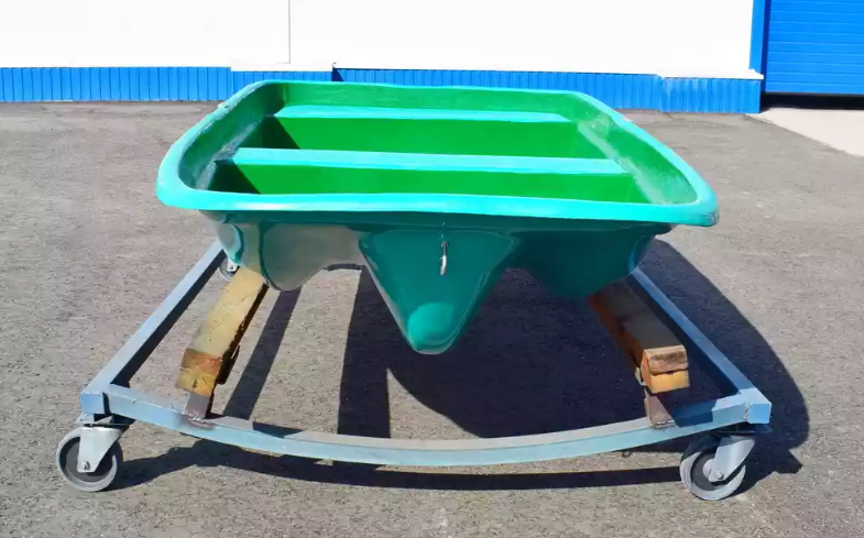 Стеклопластиковая лодка Старт (тримаран) в Ярославле