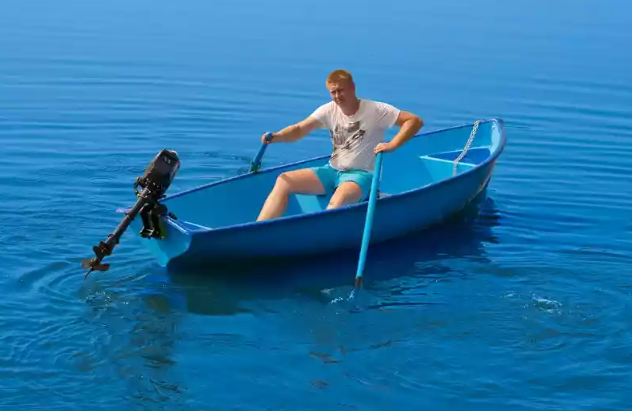 Стеклопластиковая лодка Омуль в Ярославле