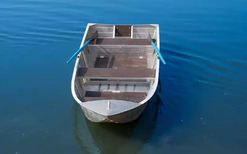 Алюминиевая лодка Вятка-Профи 37 в Ярославле