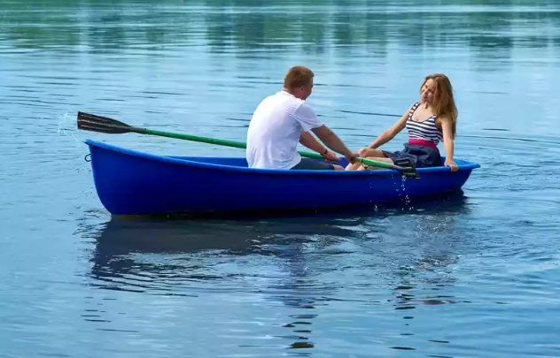 Стеклопластиковая лодка Дельфин в Ярославле