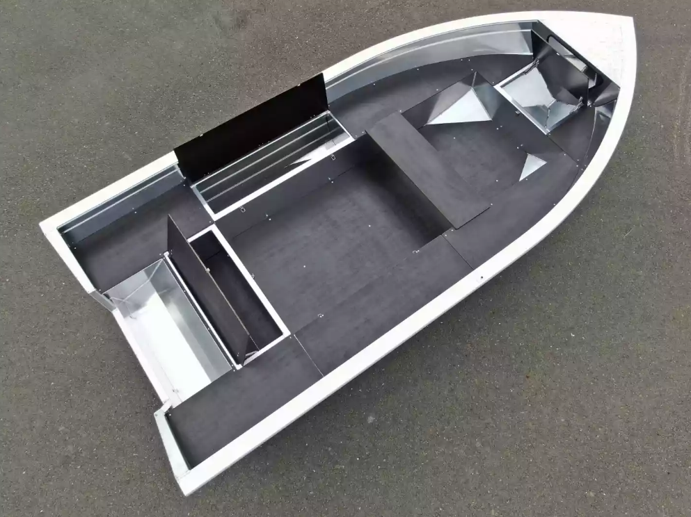 Алюминиевая лодка  Неман-420 в Ярославле