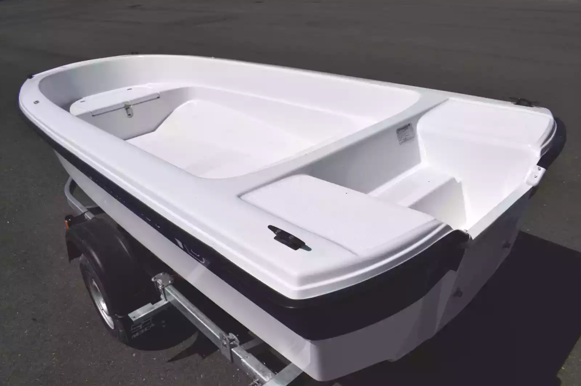 Стеклопластиковая лодка Wyatboat 430 тримаран в Ярославле