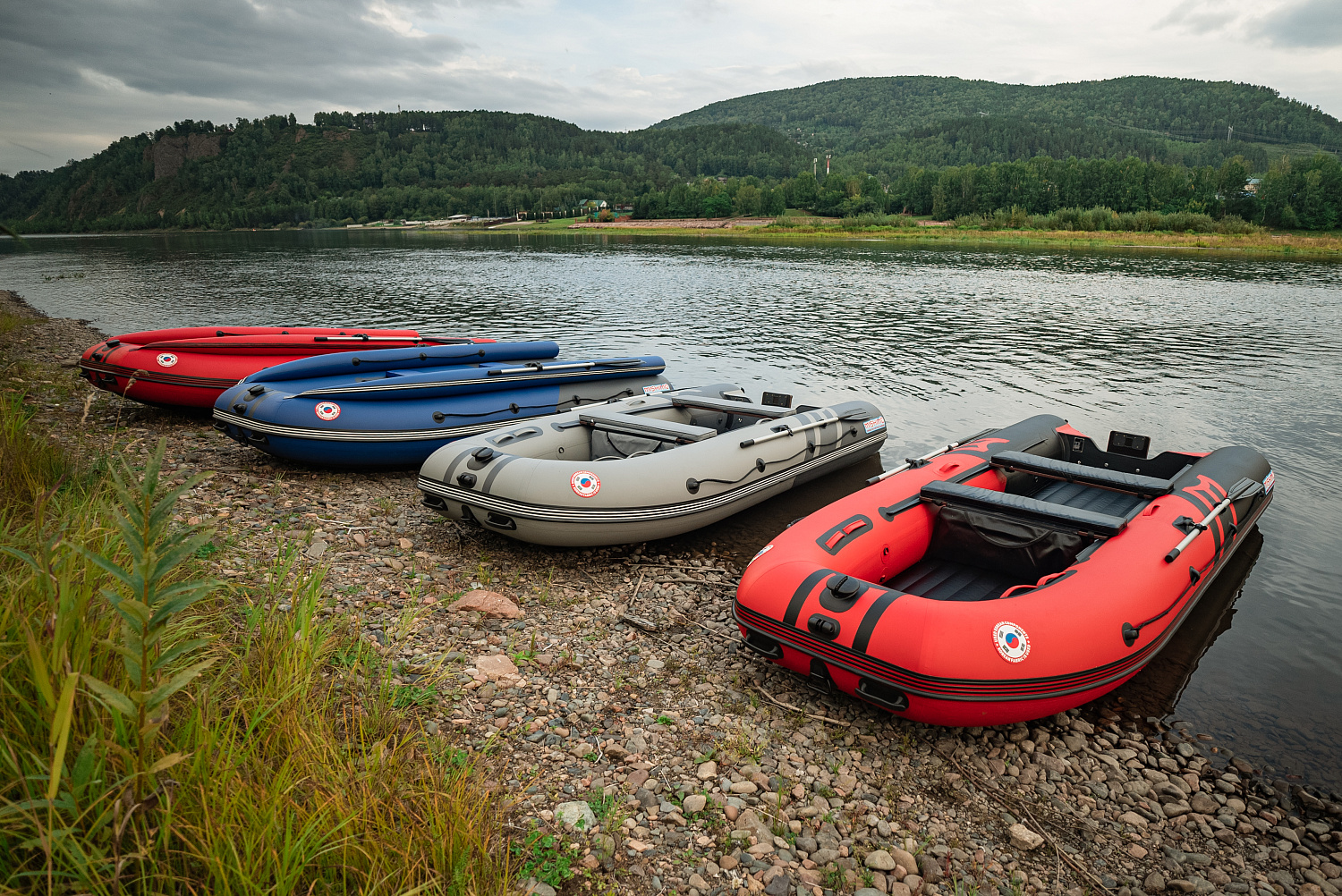 Лодка MISHIMO RIVER FJET PRO 430  под водомет в Ярославле