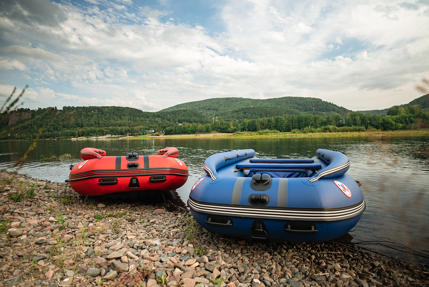 Лодка MISHIMO RIVER FJET PRO 430  под водомет в Ярославле