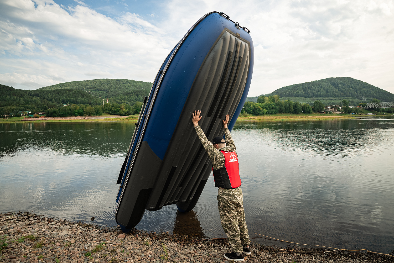 Лодка MISHIMO RIVER FJET PRO 430  под водомет в Ярославле