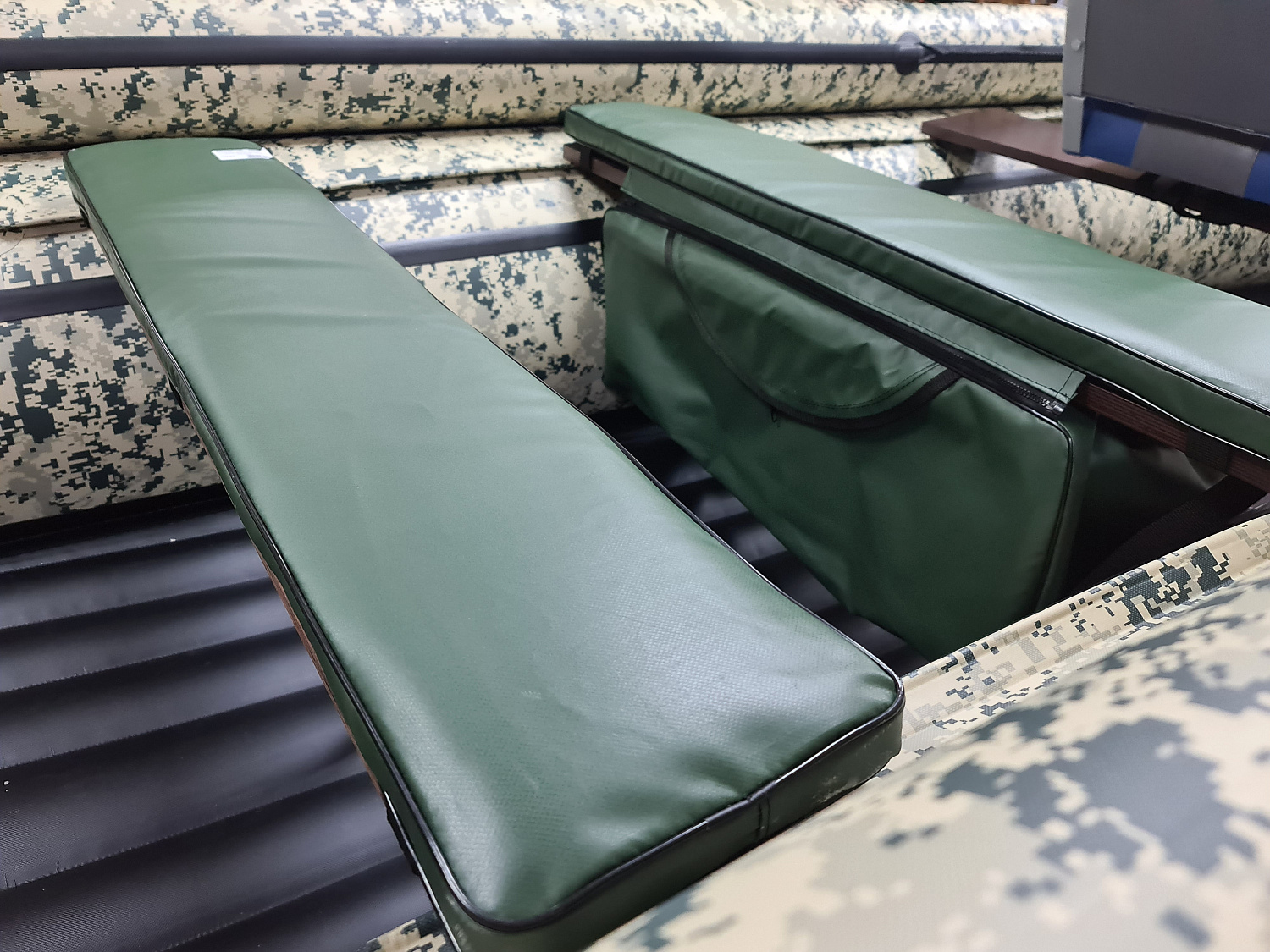 КОМПЛЕКТ МЯГКИХ НАКЛАДОК С СУМКОЙ ДЛЯ ЛОДОК 110Х20 ЗЕЛЕНЫЙ в Ярославле